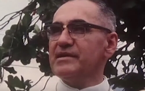 Monsignore Óscar Romero: en biografi över ett helgon