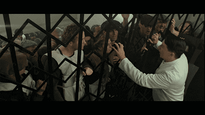 Titanic tar sig historiska friheter