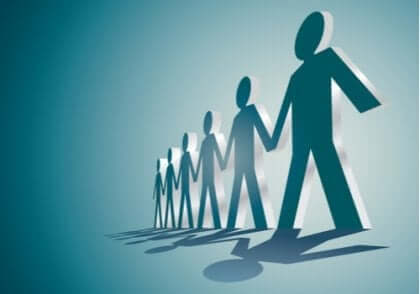 knappa resurser kan skapa enighet