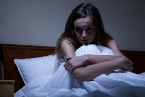 Nattlig ångest: orsaker och behandling