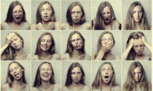 Hypomaniskt beteende: symtom och samband med bipolär sjukdom