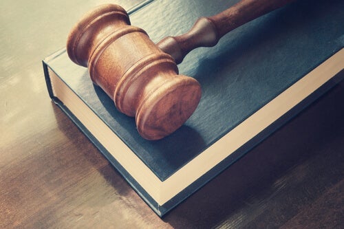 Rättsliga påföljder för unga - så fungerar det i Sverige