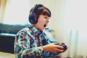 Genererar våldsamma videospel våldsamt beteende?